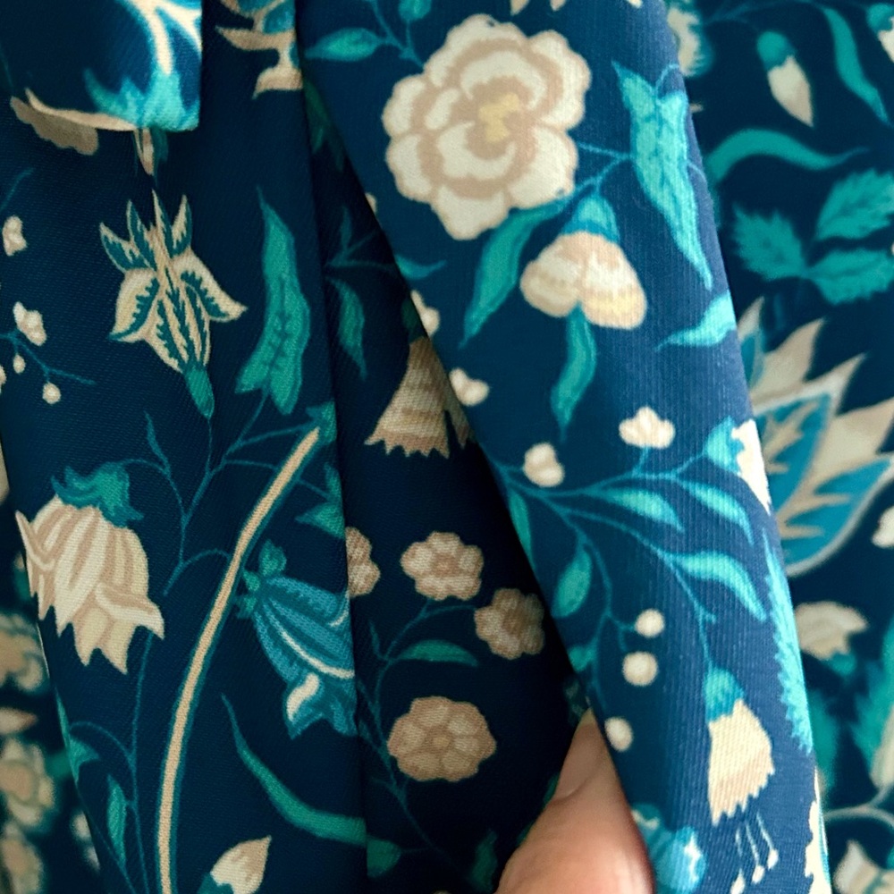 Tuckernuck Blue and White Floral Tiered Long-Sleeve Dress - Picture 9 of 11